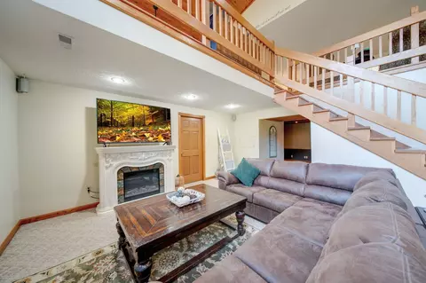 Living - 281 Portage Path, Willard, OH 44890 photo 1 of 3