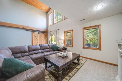 Living - 281 Portage Path, Willard, OH 44890 photo 2 of 3