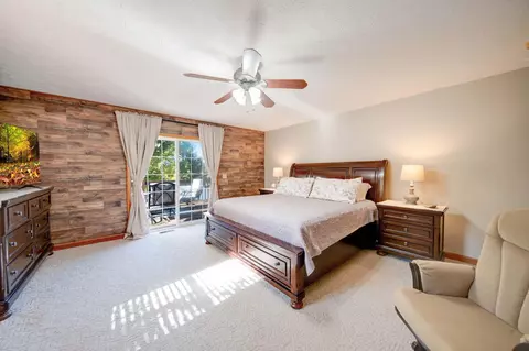 Bedroom - 281 Portage Path, Willard, OH 44890 photo 2 of 6