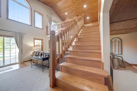 Entry Way - 281 Portage Path, Willard, OH 44890 photo 6 of 6
