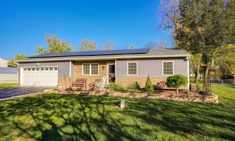 5446 Kirkwood Dr, Grove City, OH 43123