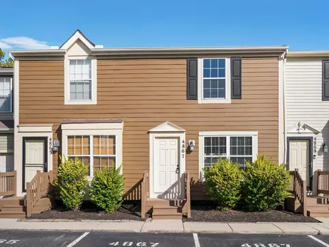 4867 Stoneybrook Blvd #26B, Hilliard, OH 43026