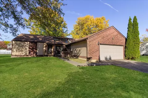 205 Timber Ridge Dr, Pickerington, OH 43147