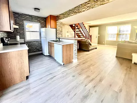 Kitchen - 1248 Cedarledge Ln, Galloway, OH 43119 photo 6 of 10