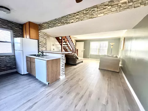 Kitchen - 1248 Cedarledge Ln, Galloway, OH 43119 photo 3 of 10