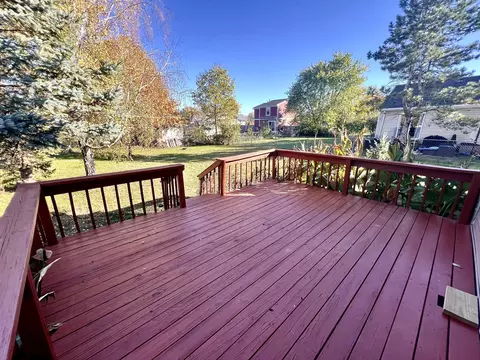 Exterior - 1248 Cedarledge Ln, Galloway, OH 43119 photo 3 of 7