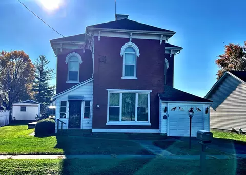 76 Railroad St, Milford Center, OH 43045