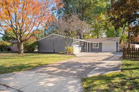 345 Bow Dr, Columbus, OH 43230