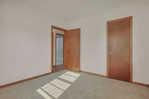 Bedroom - 405 E Union St, Circleville, OH 43113 photo 2 of 4