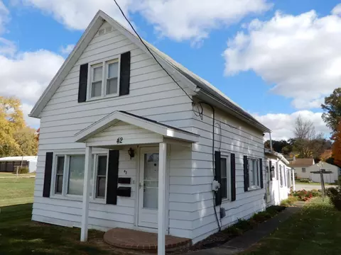 42 Marion St, Mount Vernon, OH 43050