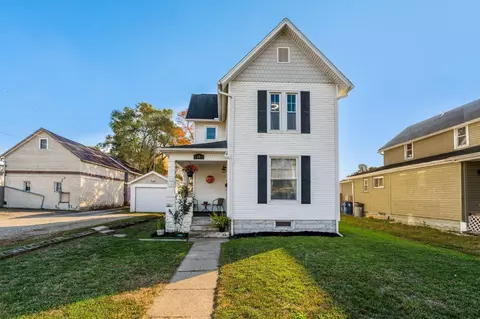 15 W Channel St, Newark, OH 43055