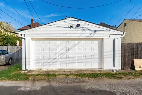 Exterior - 327 E Moler St, Columbus, OH 43207 photo 11 of 14