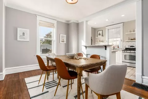 Dining - 327 E Moler St, Columbus, OH 43207 photo 3 of 3