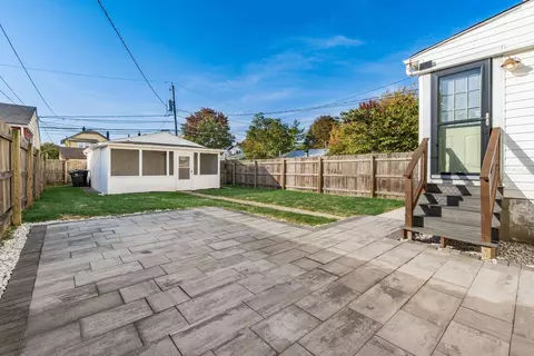 Exterior - 327 E Moler St, Columbus, OH 43207 photo 6 of 14