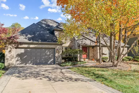 6021 Woodbrook Ct, Lewis Center, OH 43035