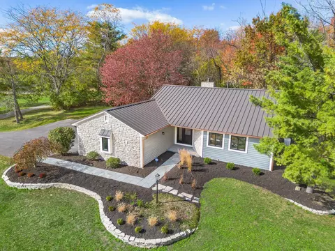 6394 Headley Heights Ct, Gahanna, OH 43230