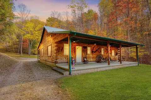 31882 Stevens Branch Rd, Londonderry, OH 45647