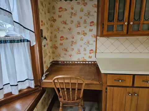 Kitchen - 2323 Beatrice St, Springfield, OH 45503 photo 3 of 4