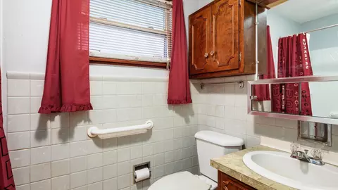 513 E Main St, Hebron, OH 43025 photo 19