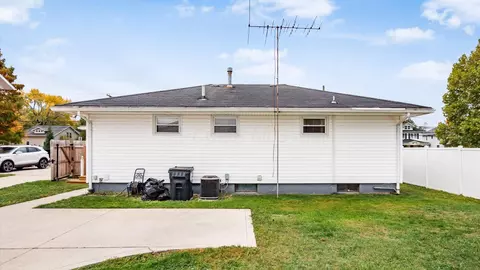 513 E Main St, Hebron, OH 43025 photo 36