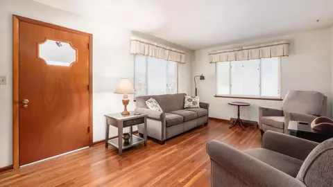 513 E Main St, Hebron, OH 43025 photo 8