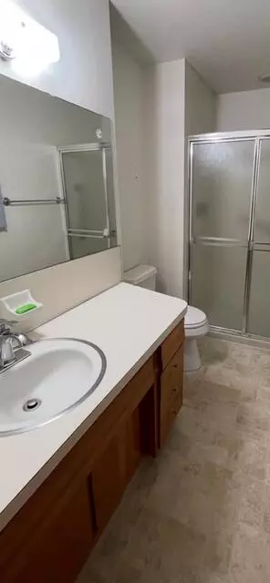 Bath - 4876 Vanlear Rd, Columbus, OH 43229 photo 1 of 4