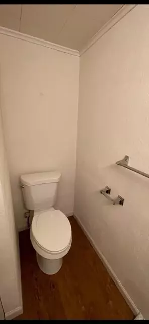 Bath - 4876 Vanlear Rd, Columbus, OH 43229 photo 4 of 4