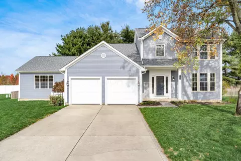 762 Blossom Ln, Pickerington, OH 43147