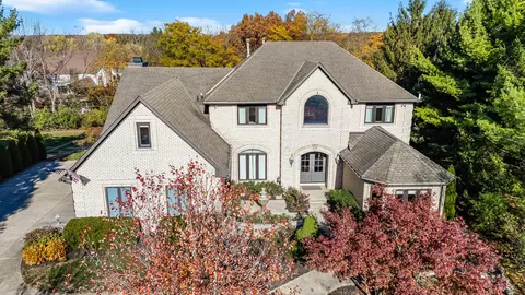 1554 Heatherwae Loop, Powell, OH 43065