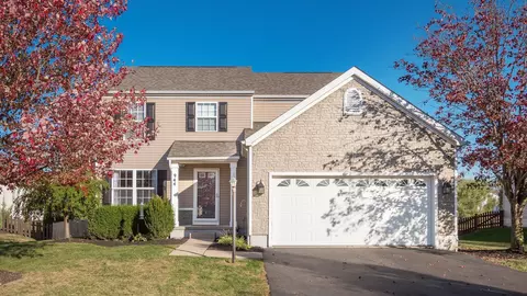 944 Mcmunn St, Pickerington, OH 43147