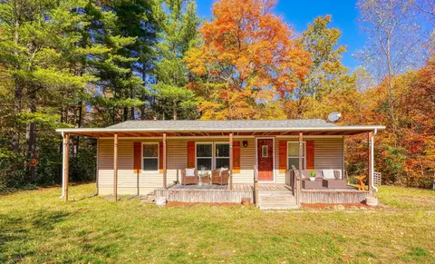 2069 Paugh Rd, Bainbridge, OH 45612