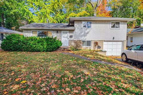 4744 Robinhood Park, Columbus, OH 43227