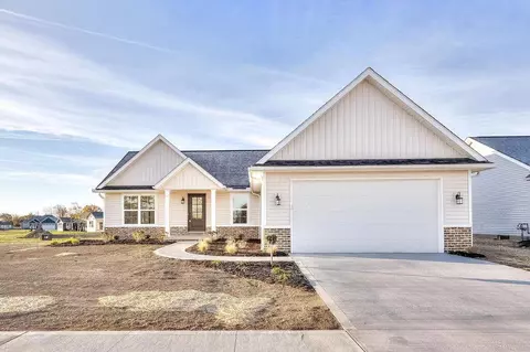 559 Cannondale Ave, Johnstown, OH 43031