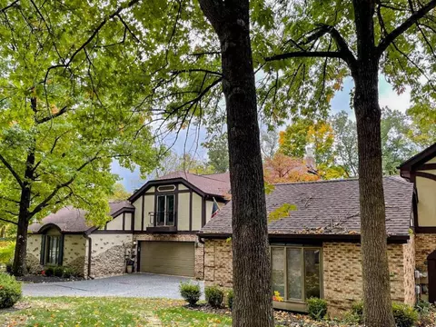 2082 Settlers Trl, Vandalia, OH 45377