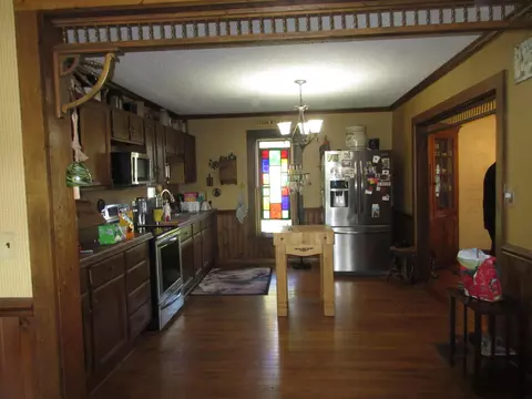 Kitchen - 4061 Tavener Rd SE, Heath, OH 43056 photo 1 of 2