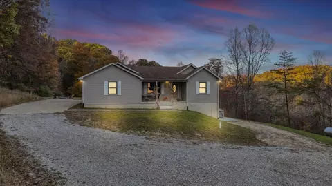 12371 E Buck Run Rd, Rockbridge, OH 43149