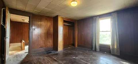 Bedroom - 1804 Kentucky Ave, Springfield, OH 45505 photo 2 of 2