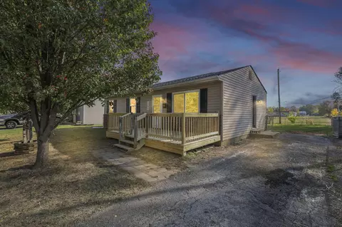 3399 Arnsby Rd, Columbus, OH 43232