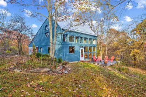 15155 Irish Ridge Rd SE, Glouster, OH 45732