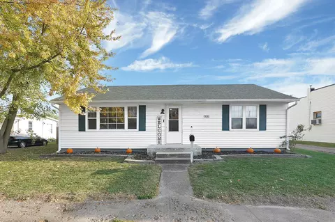 906 N North St, Washington Court House, OH 43160