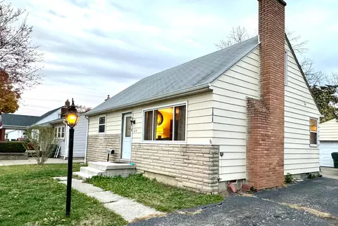 614 French Dr, Columbus, OH 43228