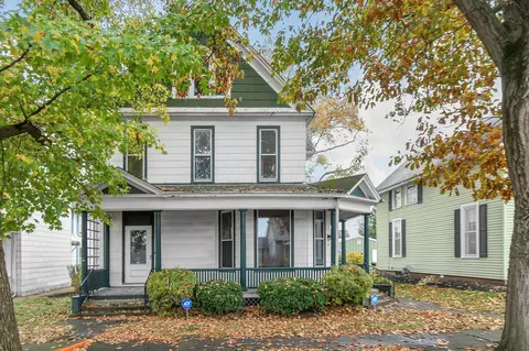 131 E Union St, Circleville, OH 43113 photo 3