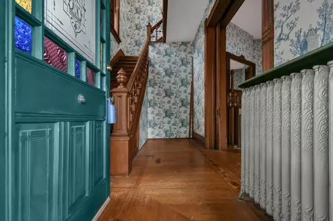 131 E Union St, Circleville, OH 43113 photo 5