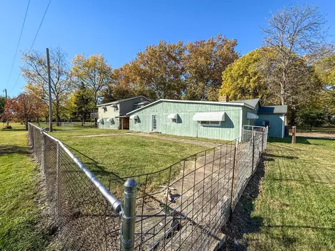 Exterior - 21042 State Route 104, Circleville, OH 43113 photo 8 of 14