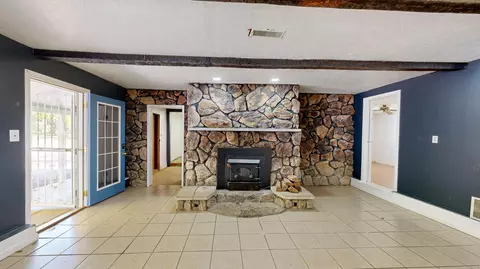 Living - 21042 State Route 104, Circleville, OH 43113 photo 1 of 3