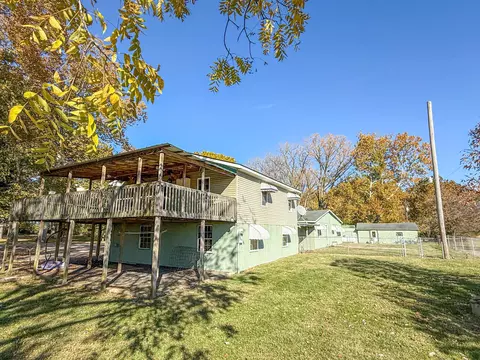 Exterior - 21042 State Route 104, Circleville, OH 43113 photo 7 of 14