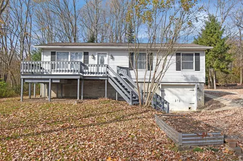 428 Greenlawn Dr, Howard, OH 43028