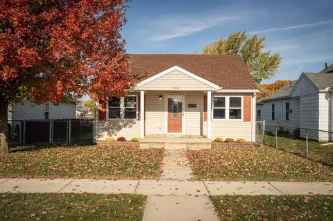 316 6th St, Washington Court House, OH 43160