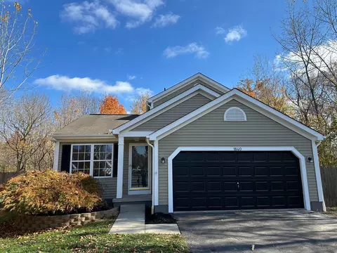 1840 Queens Meadow Ln, Grove City, OH 43123
