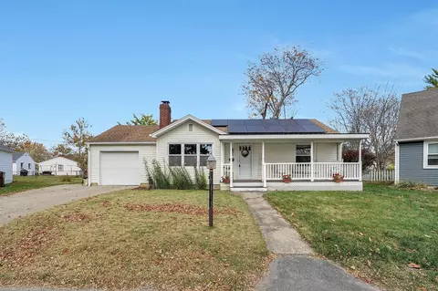 826 Dartmouth Dr, Circleville, OH 43113